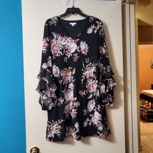 Est. 1946 Black Dress size s